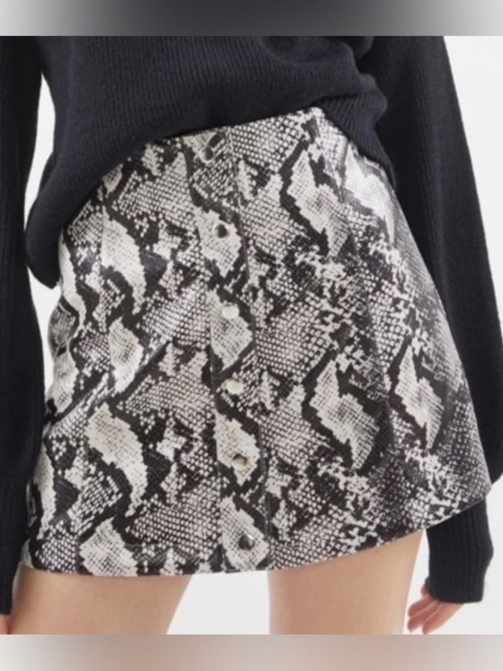 Urban Outfitters Snake Faux Leather Snap Button Front Mini Skirt Y2K Grunge sz S